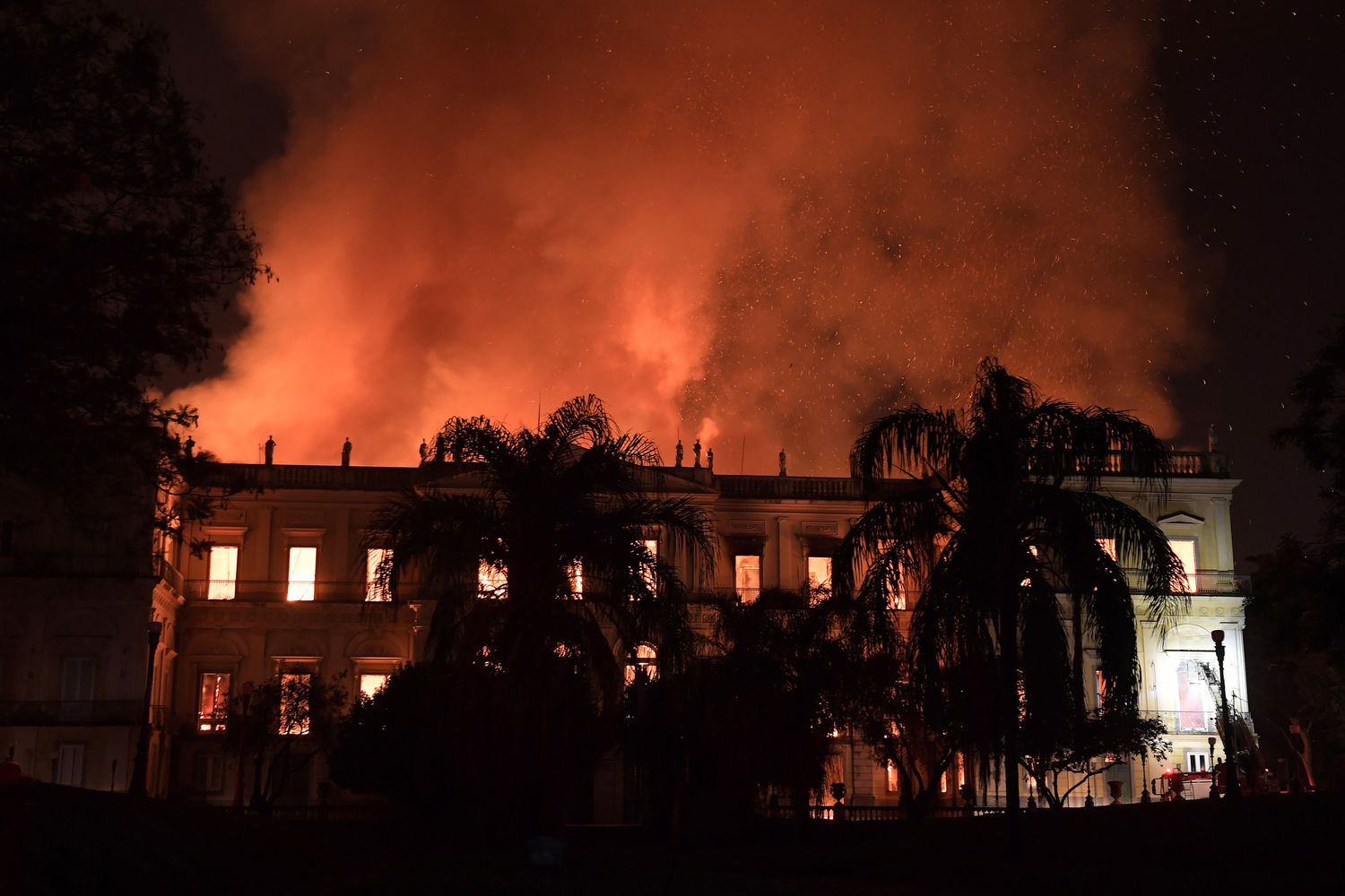 &nbsp;Rio de Janeiro, il museo in fiamme