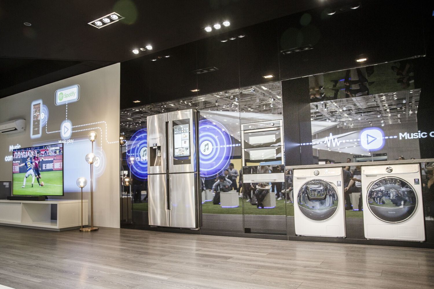 &nbsp;Uno stand dell'Ifa dedicato ai grandi elettrodomestici connessi in rete