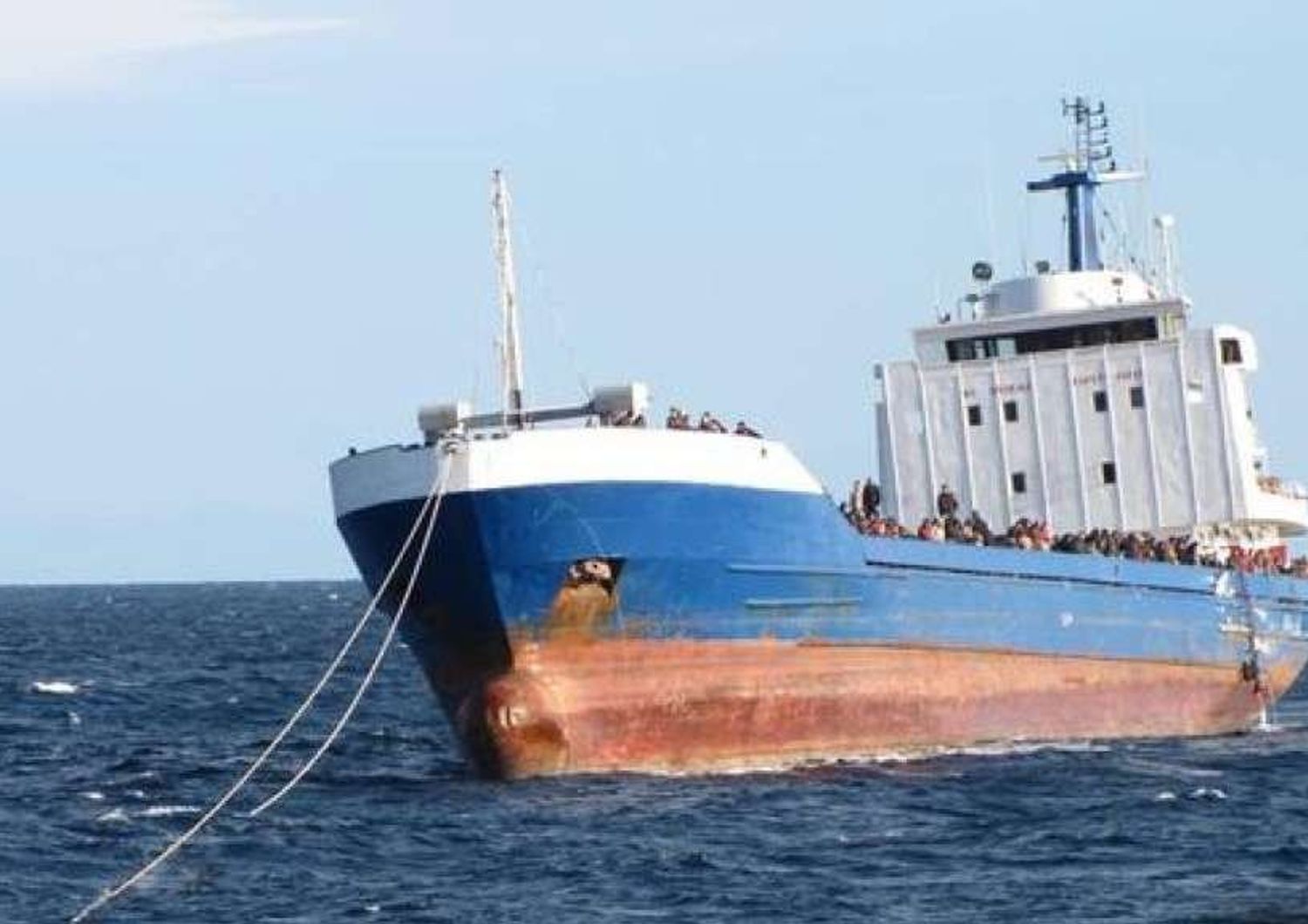 Naufragio nel Canale di Sicilia, 18 morti e 76 immigrati in salvo