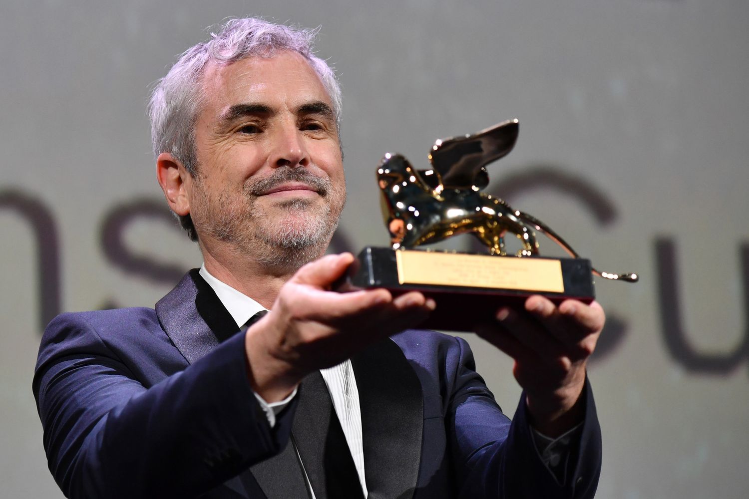 Alfonso Cuar&oacute;n
