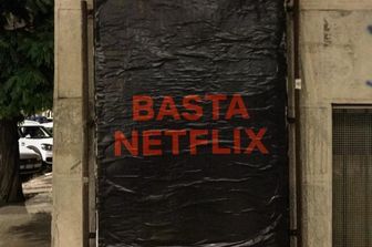 &nbsp;Un manifesto Basta Netflix a Roma