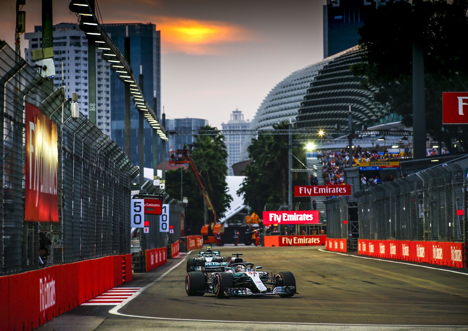 F1: nel Gp di Singapore trionfa Hamilton,&nbsp;Vettel&nbsp;terzo