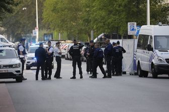 Polizia belga dopo accoltellamento agente a Bruxelles&nbsp;