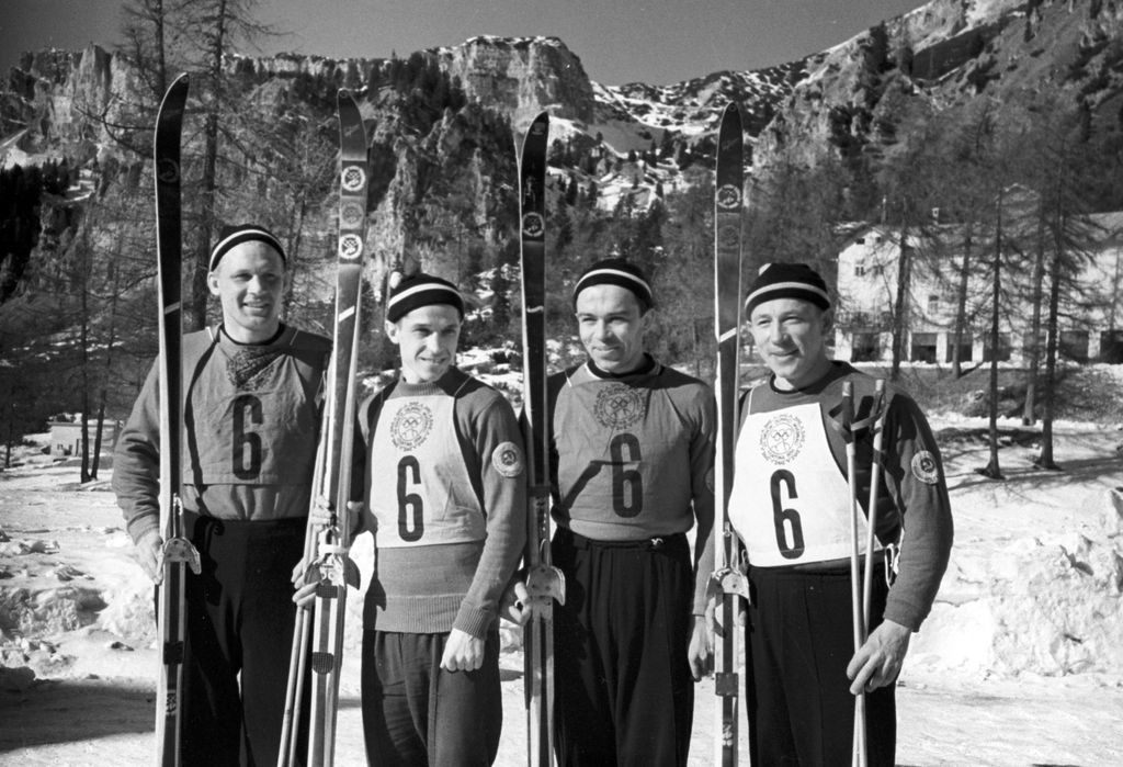 &nbsp;La squadra sovietica della staffetta 4x100 che partecip&ograve; alle Olimpiadi invernali del 1956 a Cortina