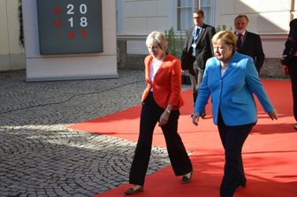 &nbsp;Theresa May e Angela Merkel