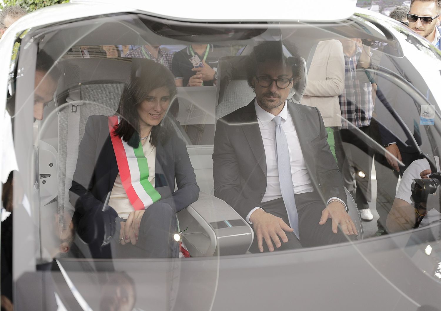 &nbsp;Chiara Appendino e Danilo Toninelli il giorno dell'inaugurazione del Salone dell'auto di Torino