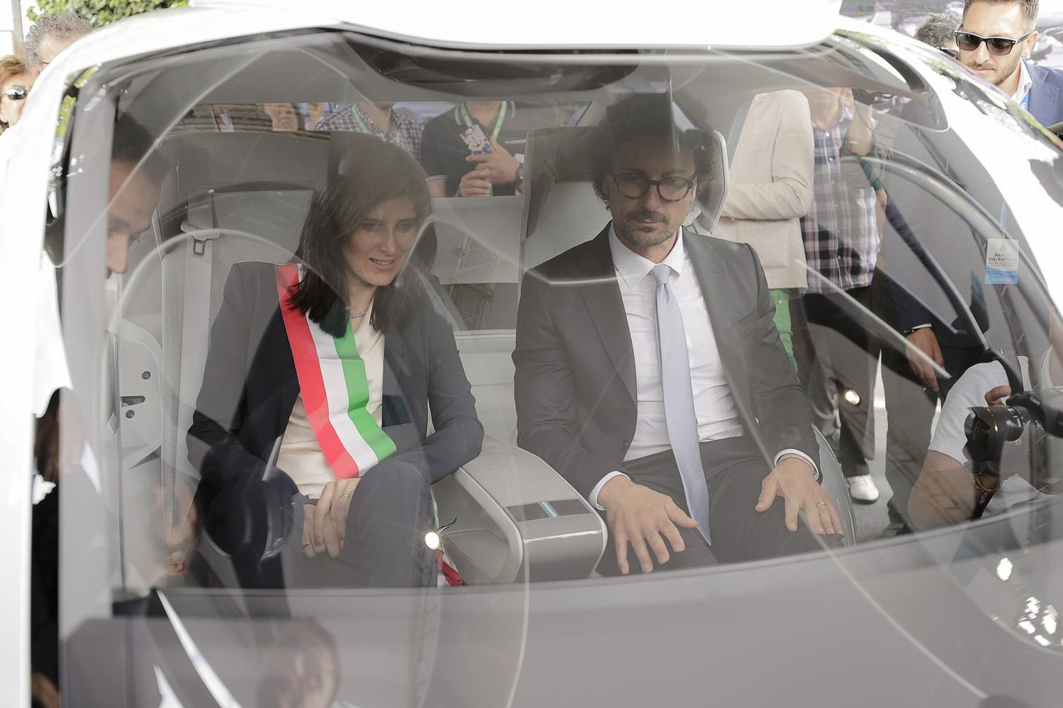&nbsp;Chiara Appendino e Danilo Toninelli il giorno dell'inaugurazione del Salone dell'auto di Torino del 2018