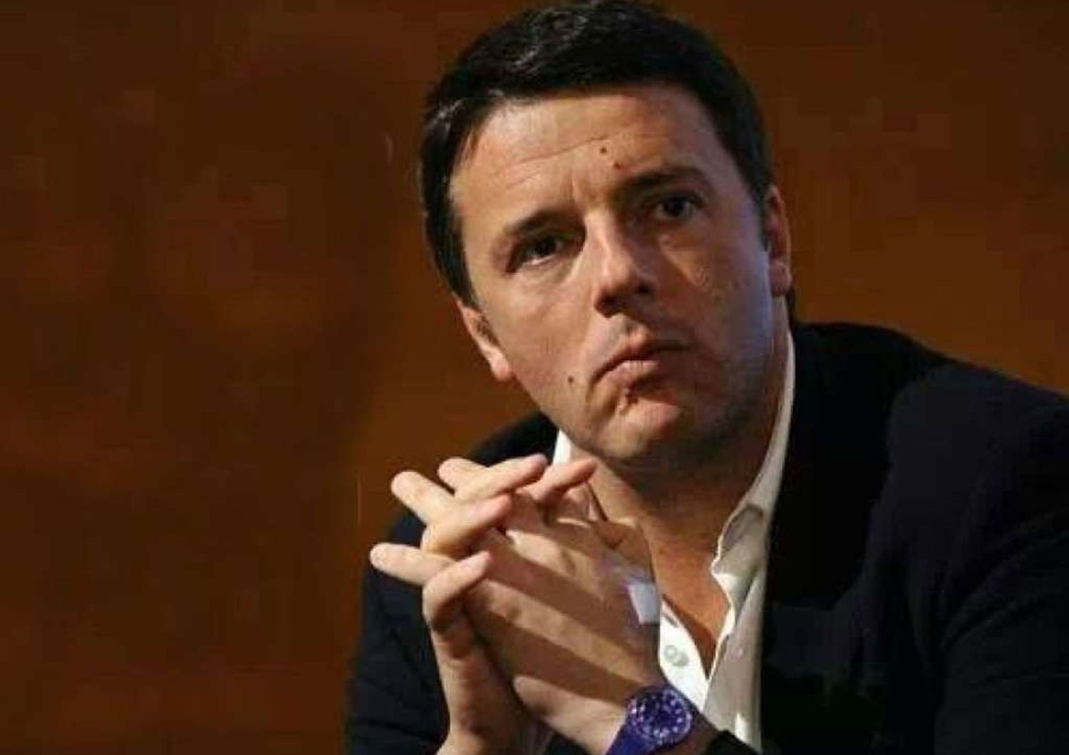 Renzi contestato a Bologna, "non ci fermeranno"; "Pd cambiera' il Paese"