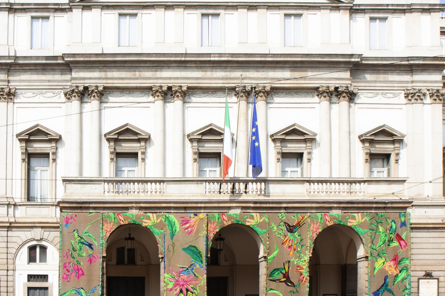 Plastic Garden&nbsp;Front