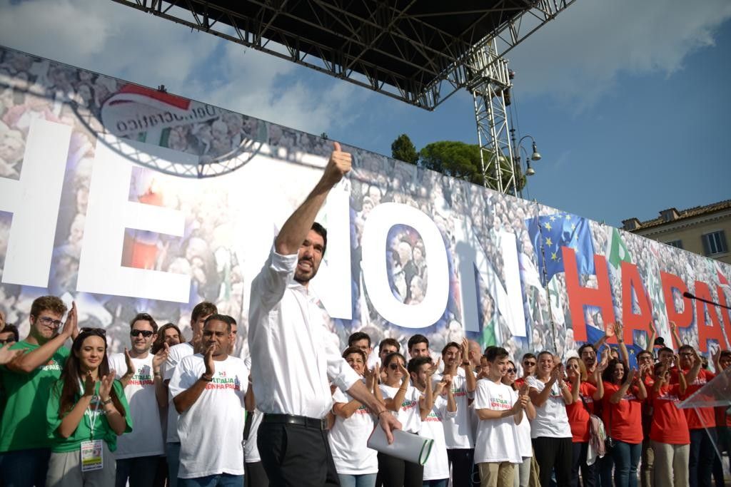 &nbsp;Martina sul palco di piazza del popolo