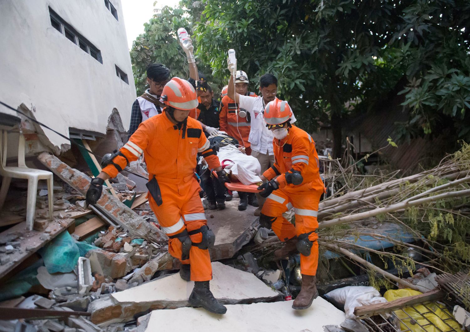 &nbsp;Soccorsi dopo il sisma in Indonesia