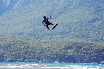 &nbsp;Kitesurf (foto di repertorio)