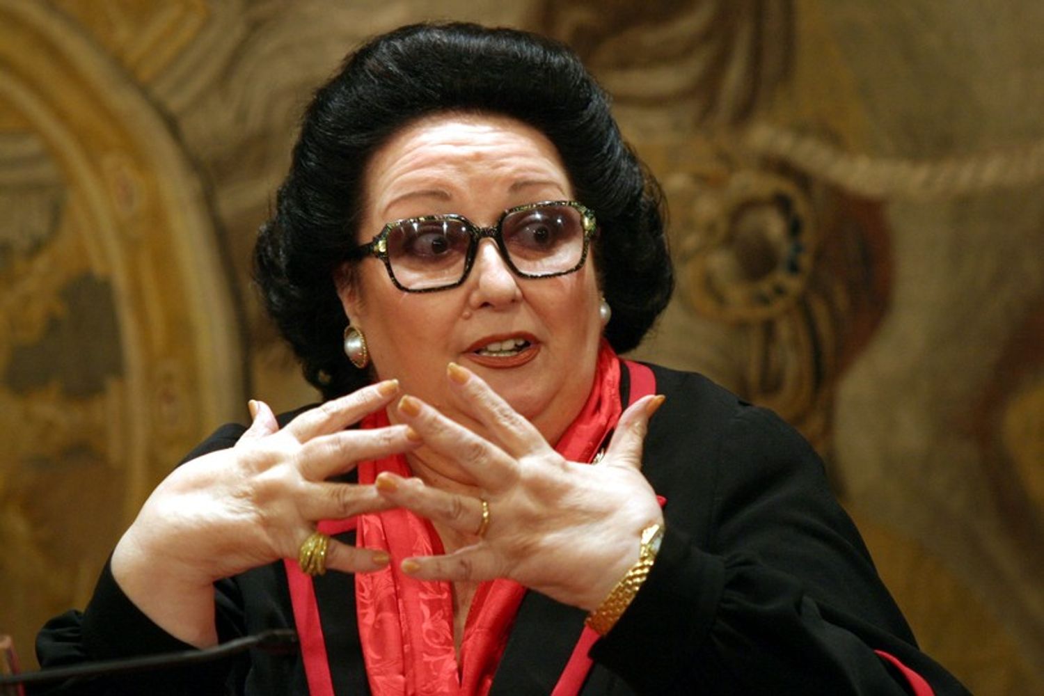 &nbsp;Monserrat Caball&eacute;