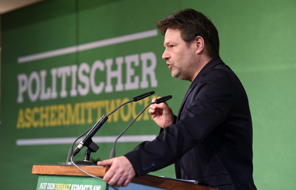 &nbsp; Robert Habeck