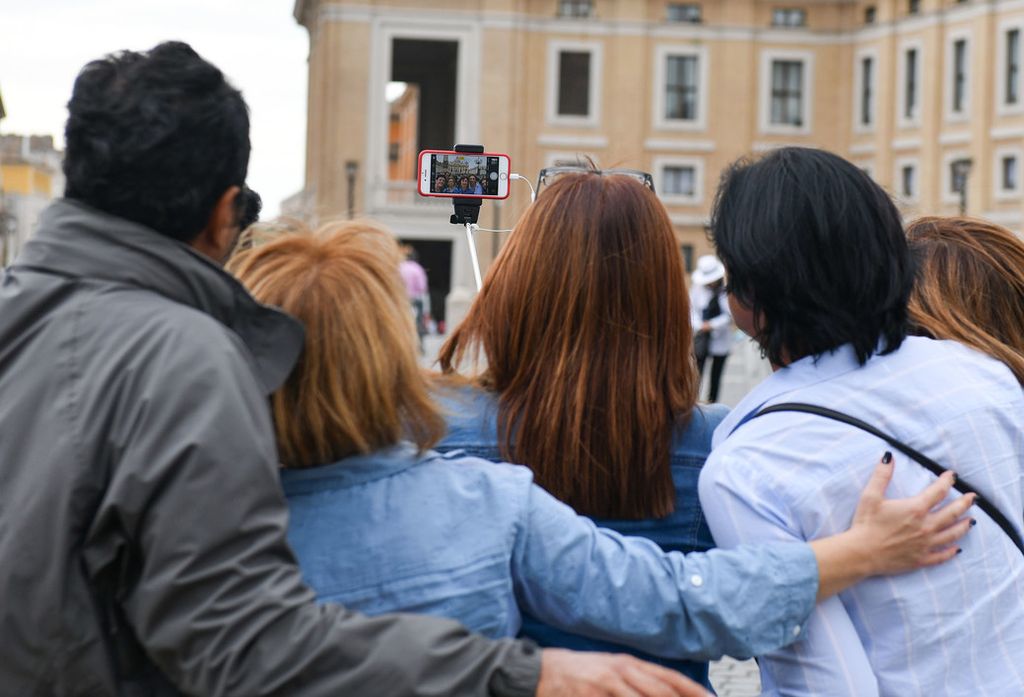 &nbsp;L'esercito del selfie