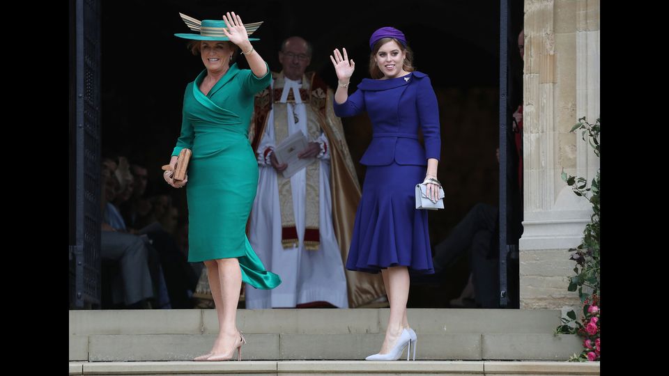 Sarah Ferguson e Beatrice (madre e sorella della sposa)