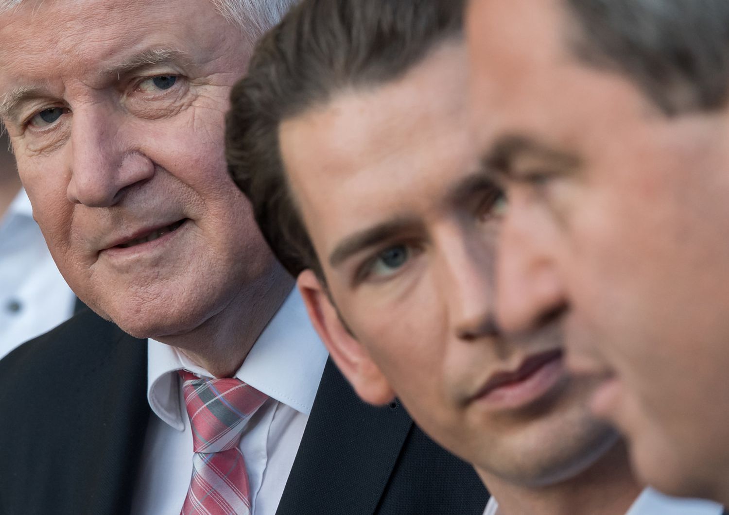 Horst Seehofer, ministro dell'Interno del land della Baviera e presidente della CSU, Sebastian Kurz (OVP), cancelliere austriaco e Markus Soeder (CSU), primo ministro bavarese