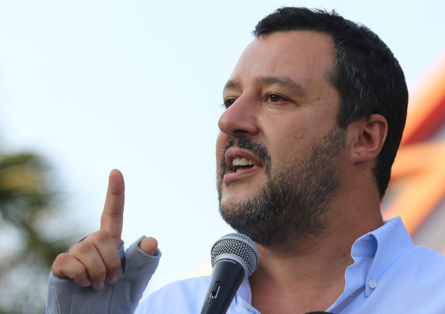 &Egrave; vero, come dice Salvini, che le indagini su Mimmo Lucano le aveva avviate&nbsp;Minniti?&nbsp;