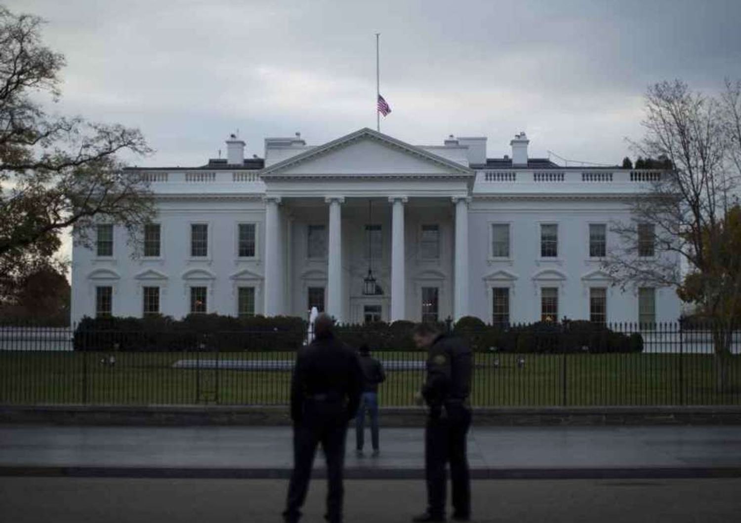 Usa: salta trasformatore, al buio Casa Bianca e mezza Washington
