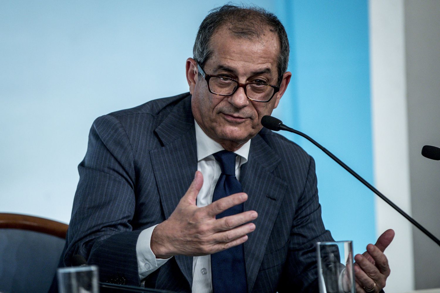 &nbsp; Giovanni Tria