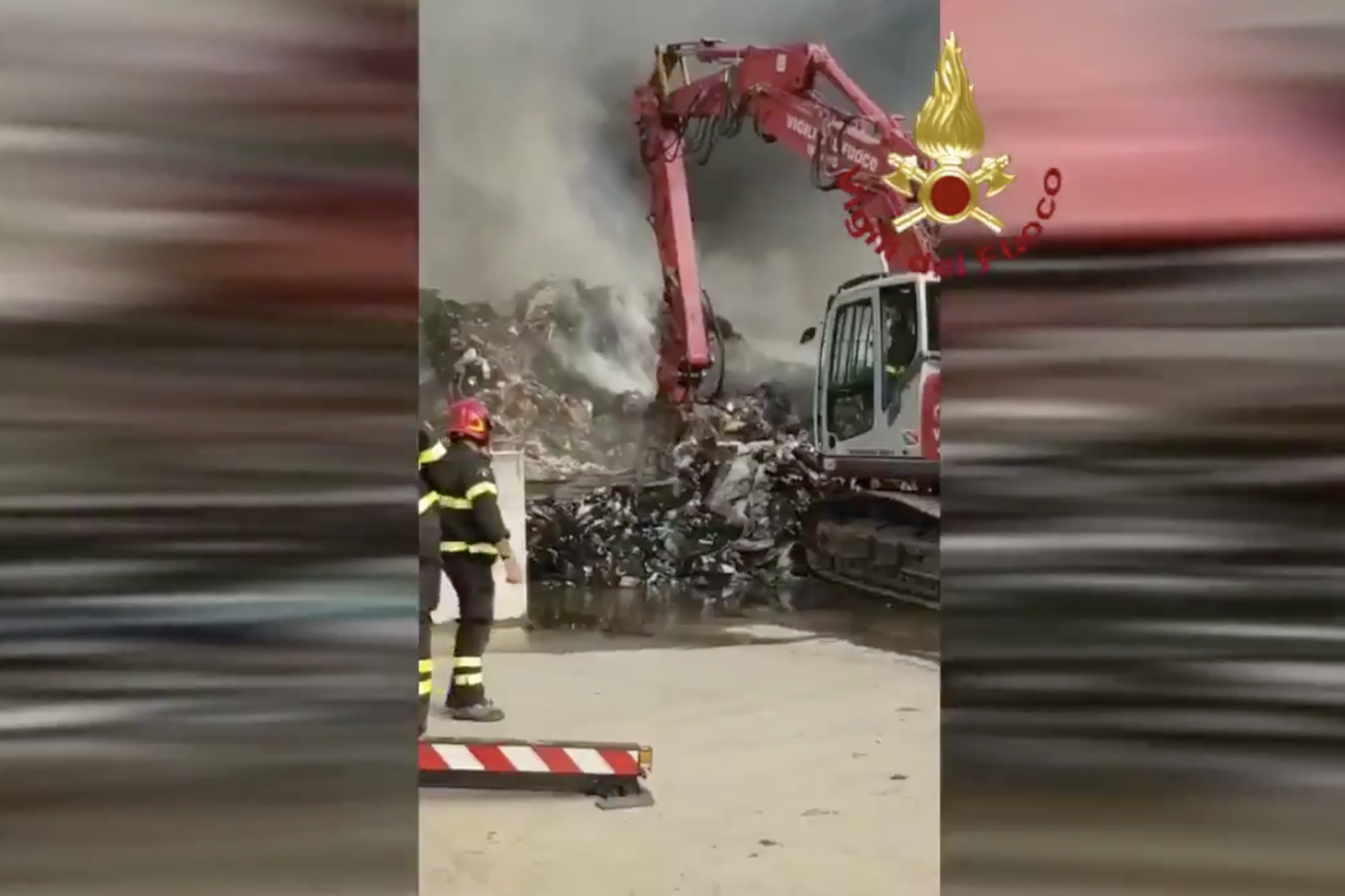Incendio rifiuti Milano&nbsp;