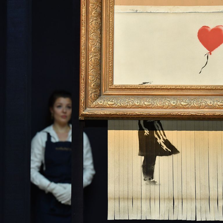 Il mistero del quadro di&nbsp;Banksy&nbsp;distrutto solo per met&agrave; (e che adesso &egrave; l&#39;affare del secolo)