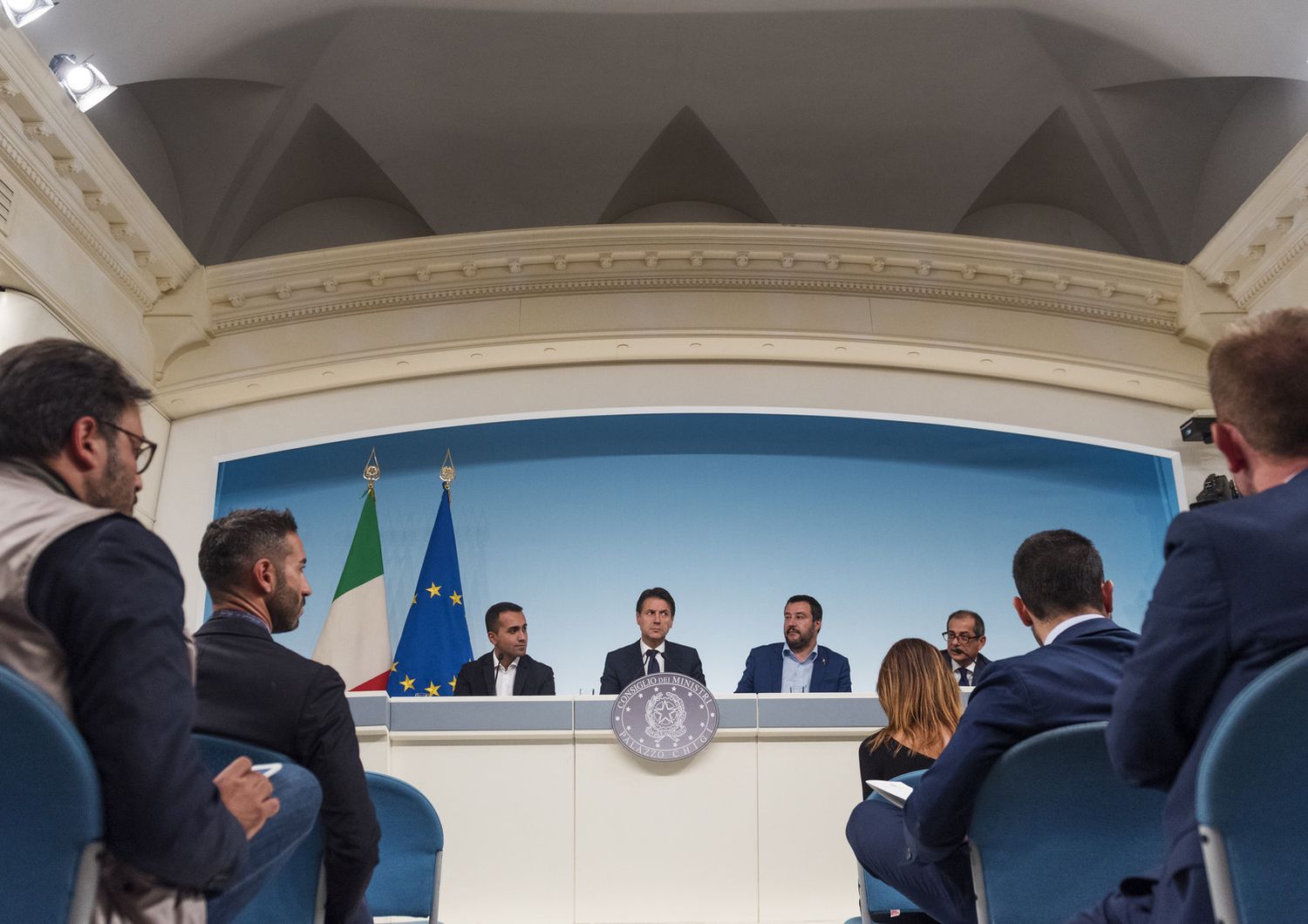 &nbsp;Di Maio, Conte e Salvini durante una conferenza stampa