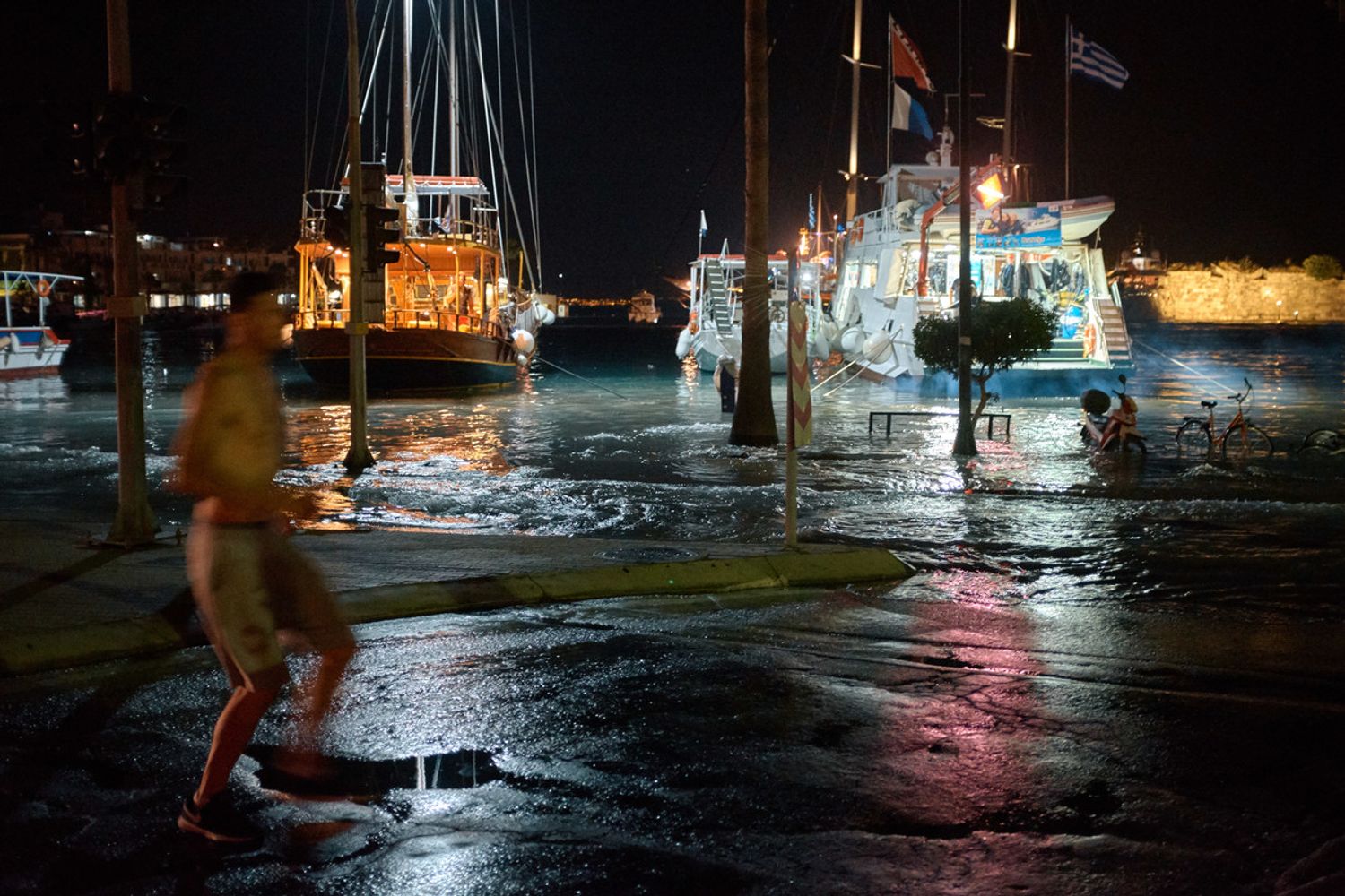 &nbsp;Lo tsunami sull'isola greca di Kos nel 2017