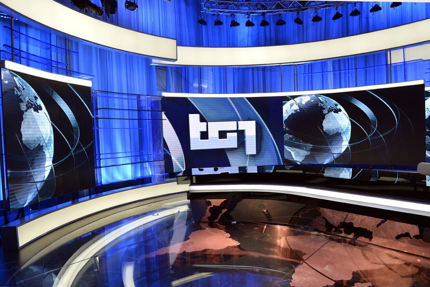 &nbsp;Lo studio del Tg1