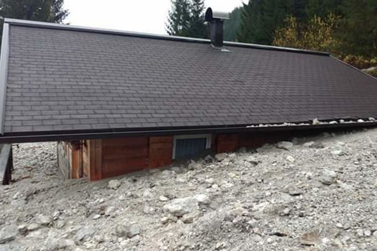 &nbsp;Una casa travolta da una frana ad Auronzo di Cadore