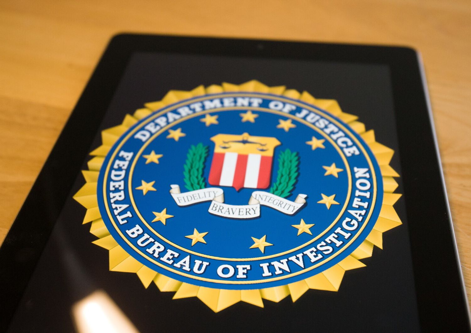 &nbsp;Il logo dell'Fbi su un tablet