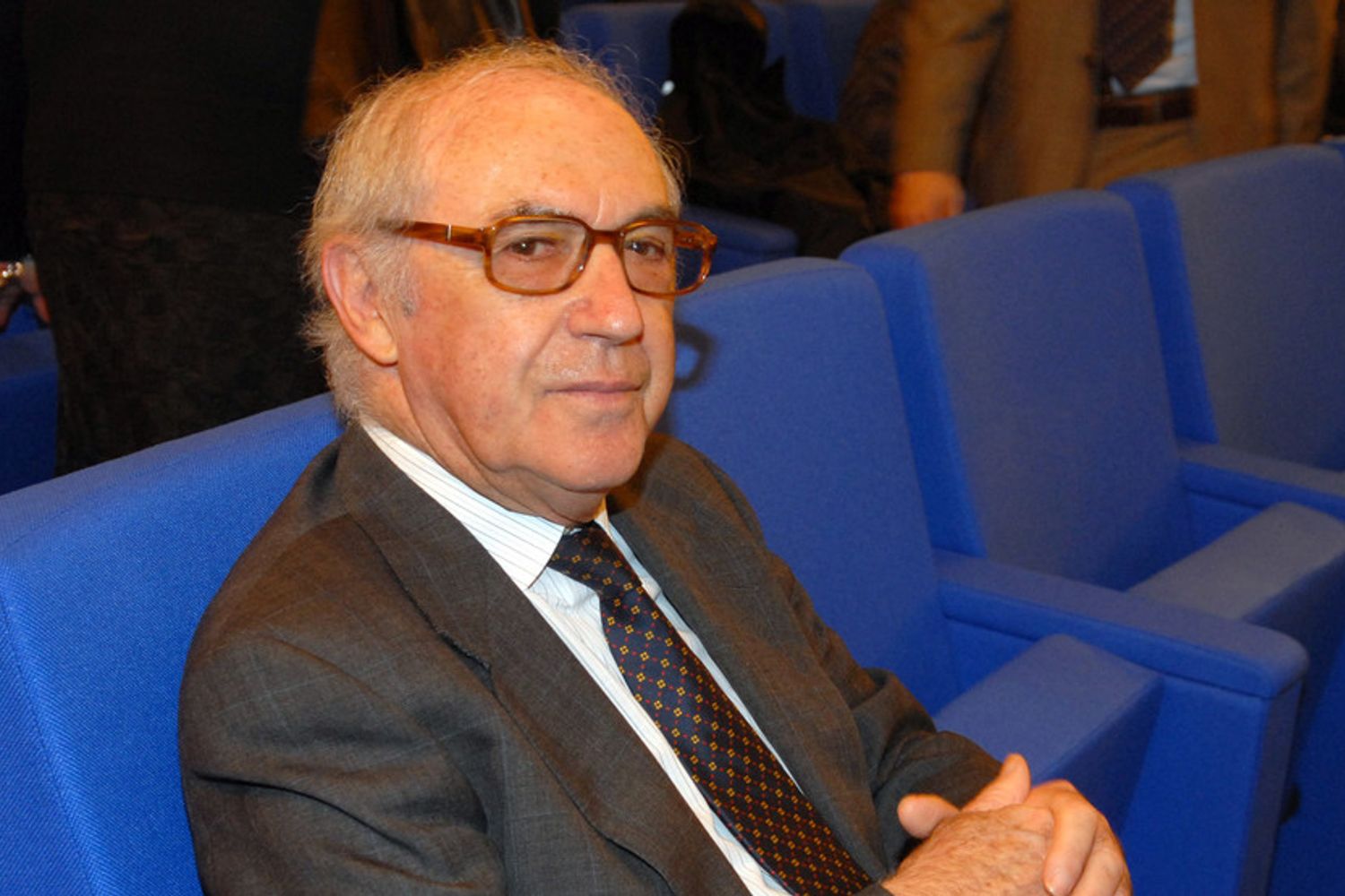 &nbsp;Manlio Cerroni