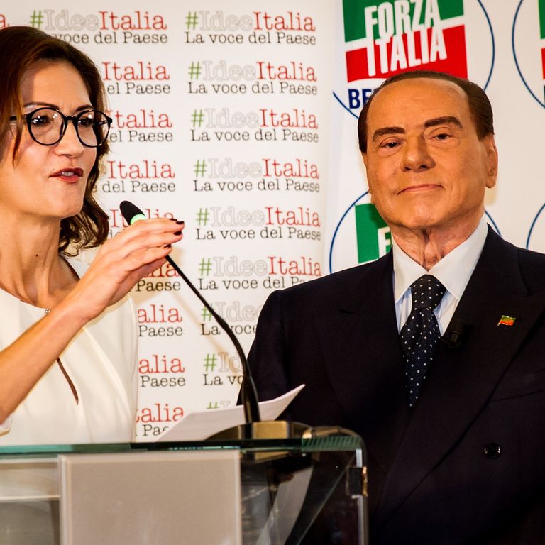 &nbsp;Maria Stella Gelmini e Sivio Berlusconi