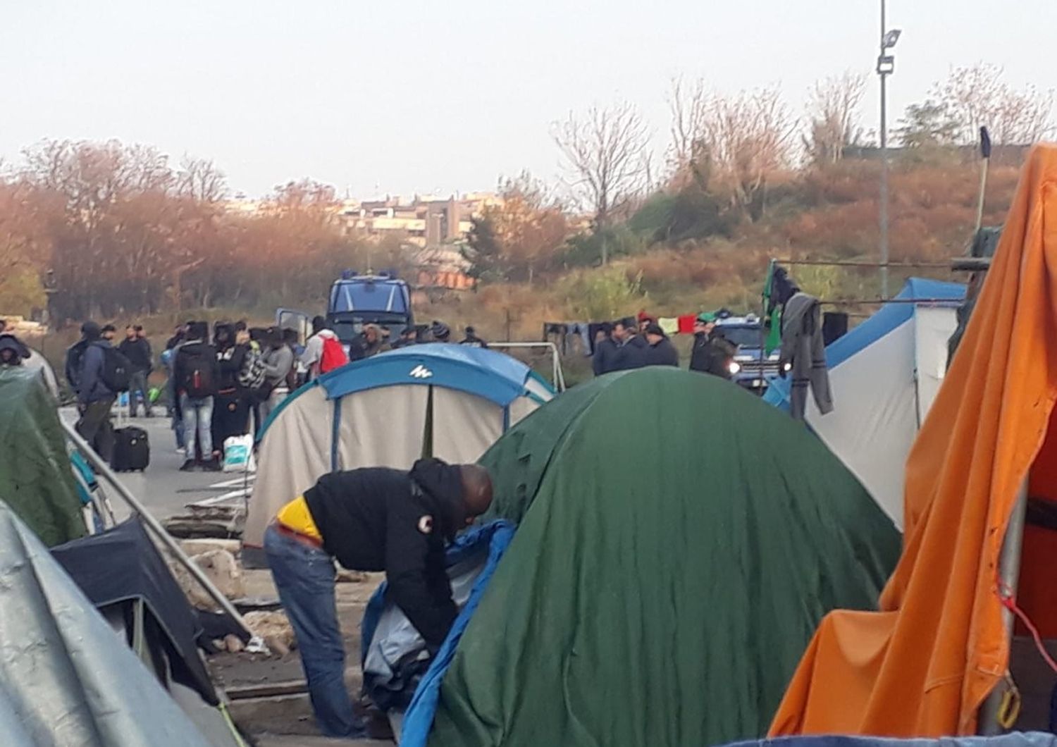 Migranti Salvini sgombero Baobab