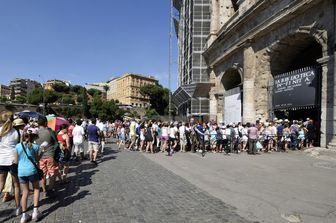 &nbsp;La fila per entrare gratis al Colosseo