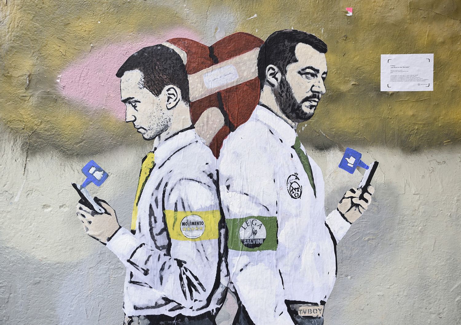 &nbsp;Il murales di TvBoy con Salvini e Di Maio comparso a Milano