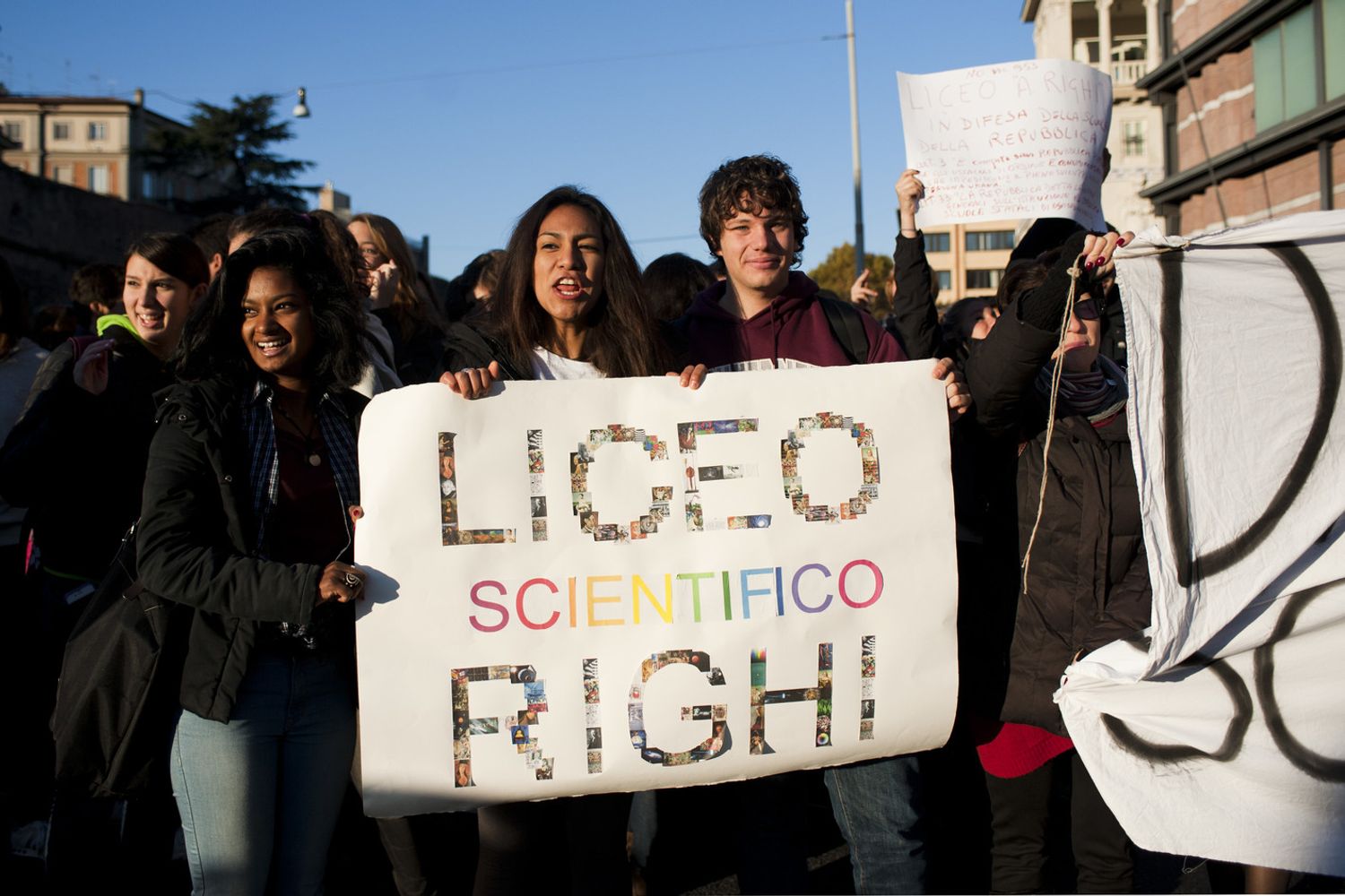 &nbsp;Gli studenti del liceo scientifico Righi di Roma in corteo - Foto di repertorio