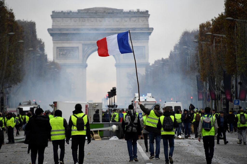 Gilet gialli protestano a Parigi&nbsp;