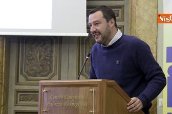 Salvini: &rdquo;Il vero spread &egrave; nelle culle&rdquo;