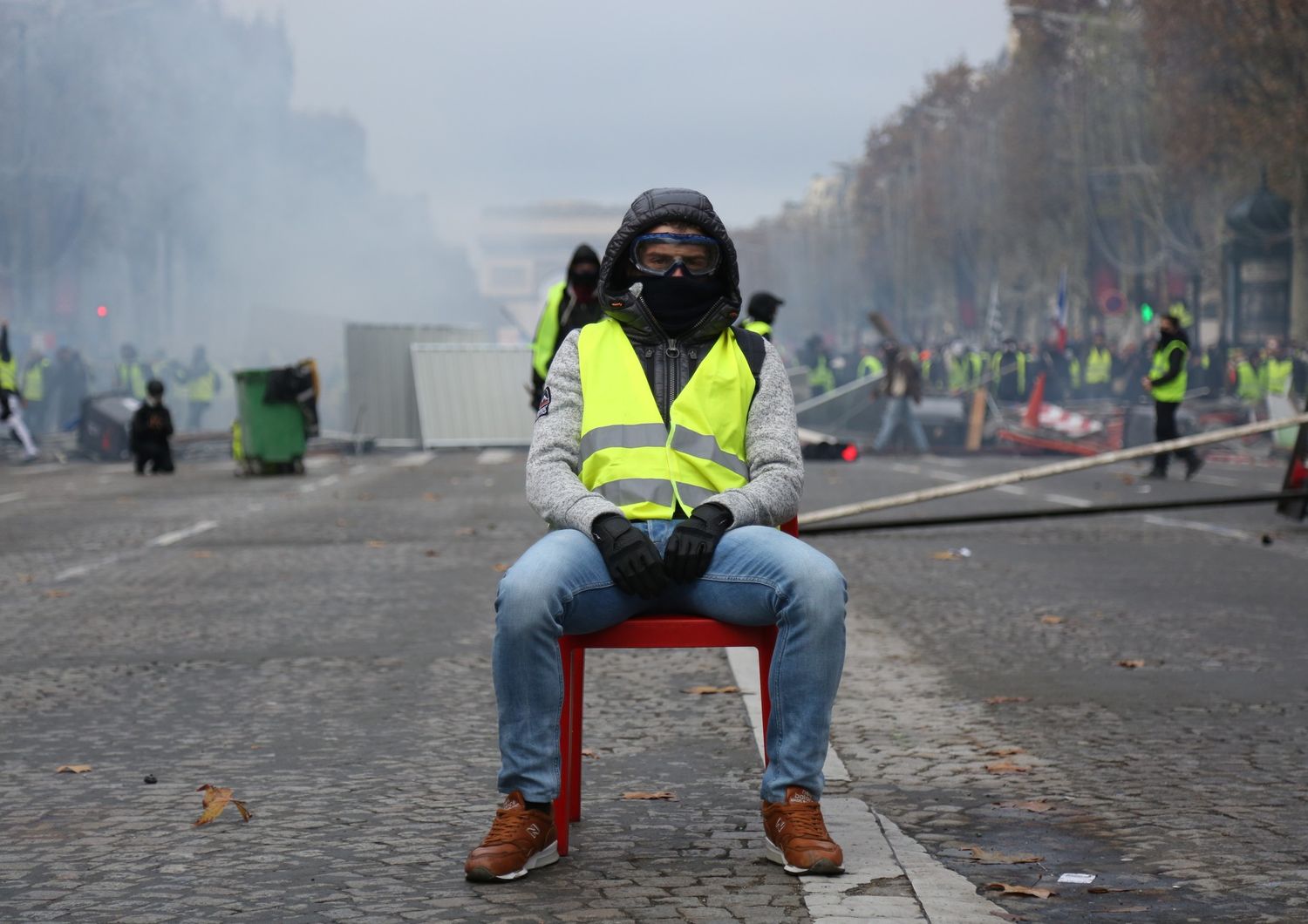 &nbsp;Un momento della manifestazione dei gilet gialli a Parigi il 24 novembre