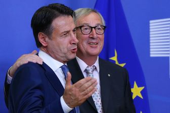 &nbsp;Giuseppe Conte e Jean-Claude Juncker