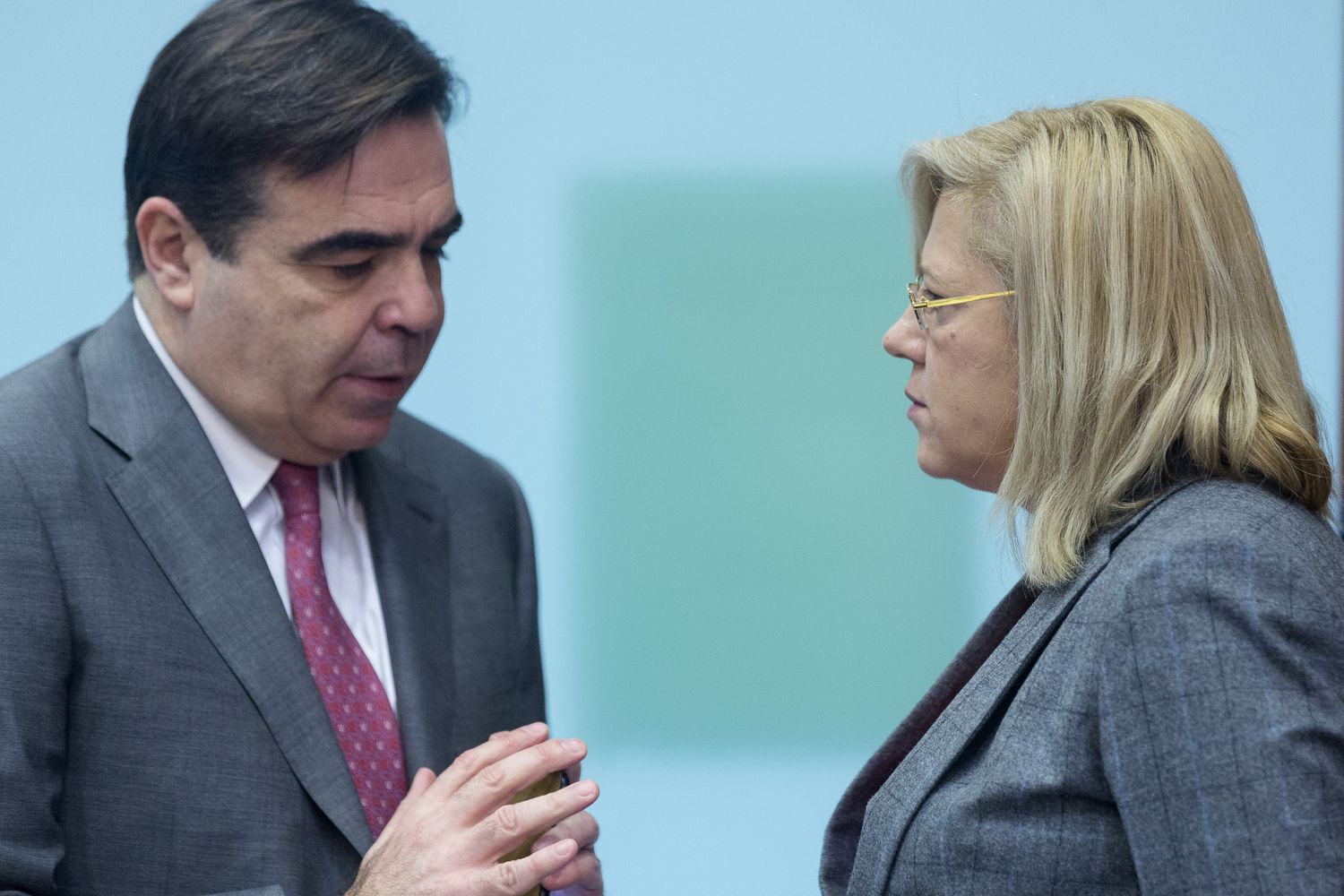 &nbsp;Margaritis&nbsp;Schinas (a sinistra)