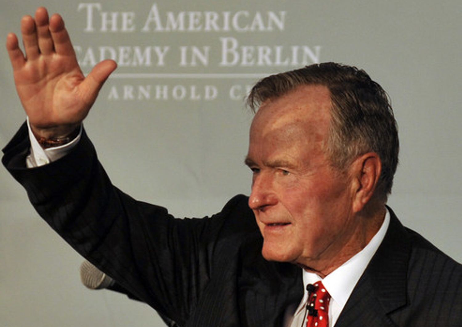 &nbsp;George H.W. Bush nel 2008