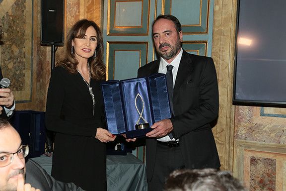 &nbsp;Maria Pia Ruspoli premia Giovanni Bedeschi