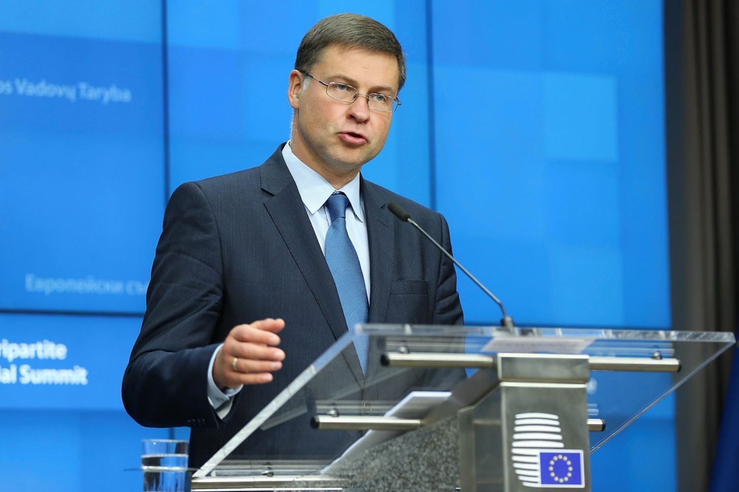 &nbsp;Dombrovskis