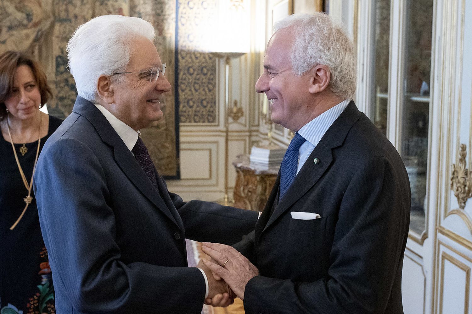 &nbsp;Il presidente della Repubblica Sergio Mattarella riceve al Quirinale il direttore di Avvenire, Marco Tarquinio, nel 50mo della fondazione del quotidiano. (Foto Quirinale)