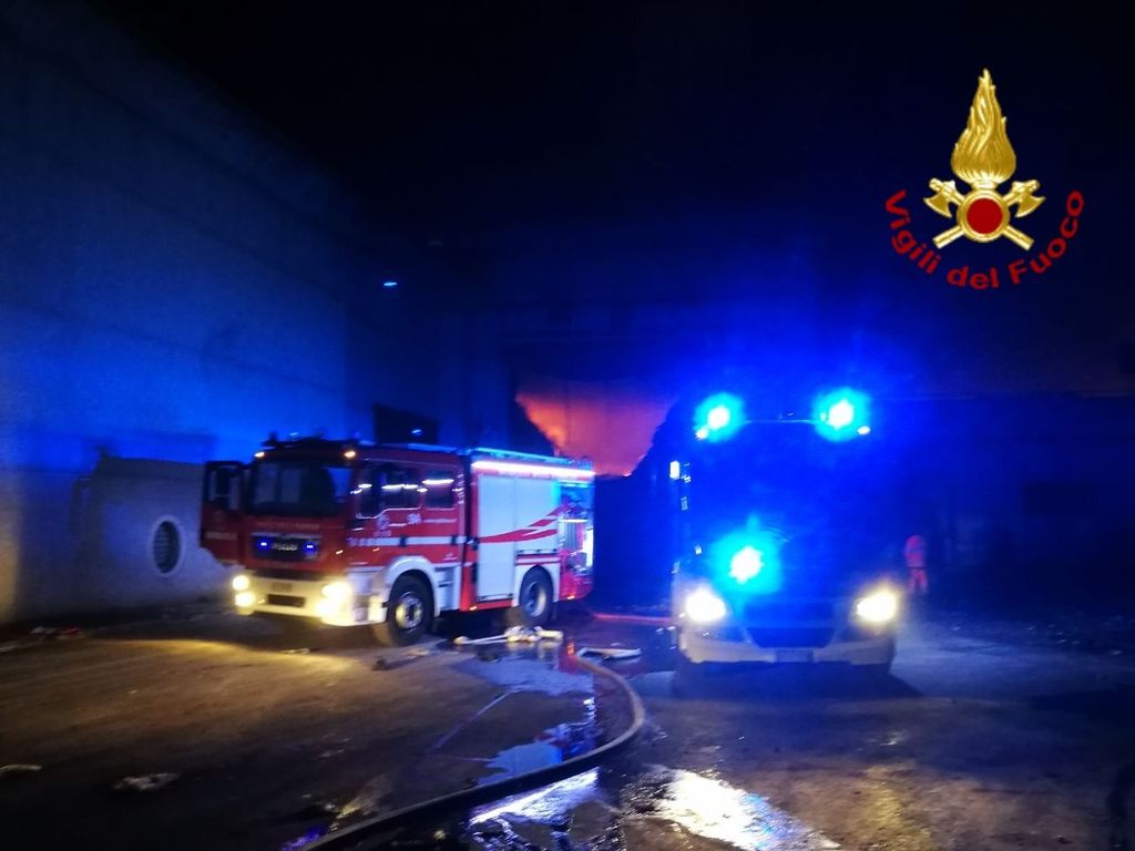 &nbsp; Incendio sulla via Salaria