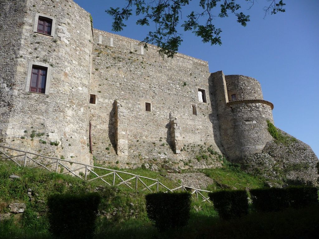 &nbsp; Vibo Valentia