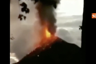 eruzione vulcano krakatoa