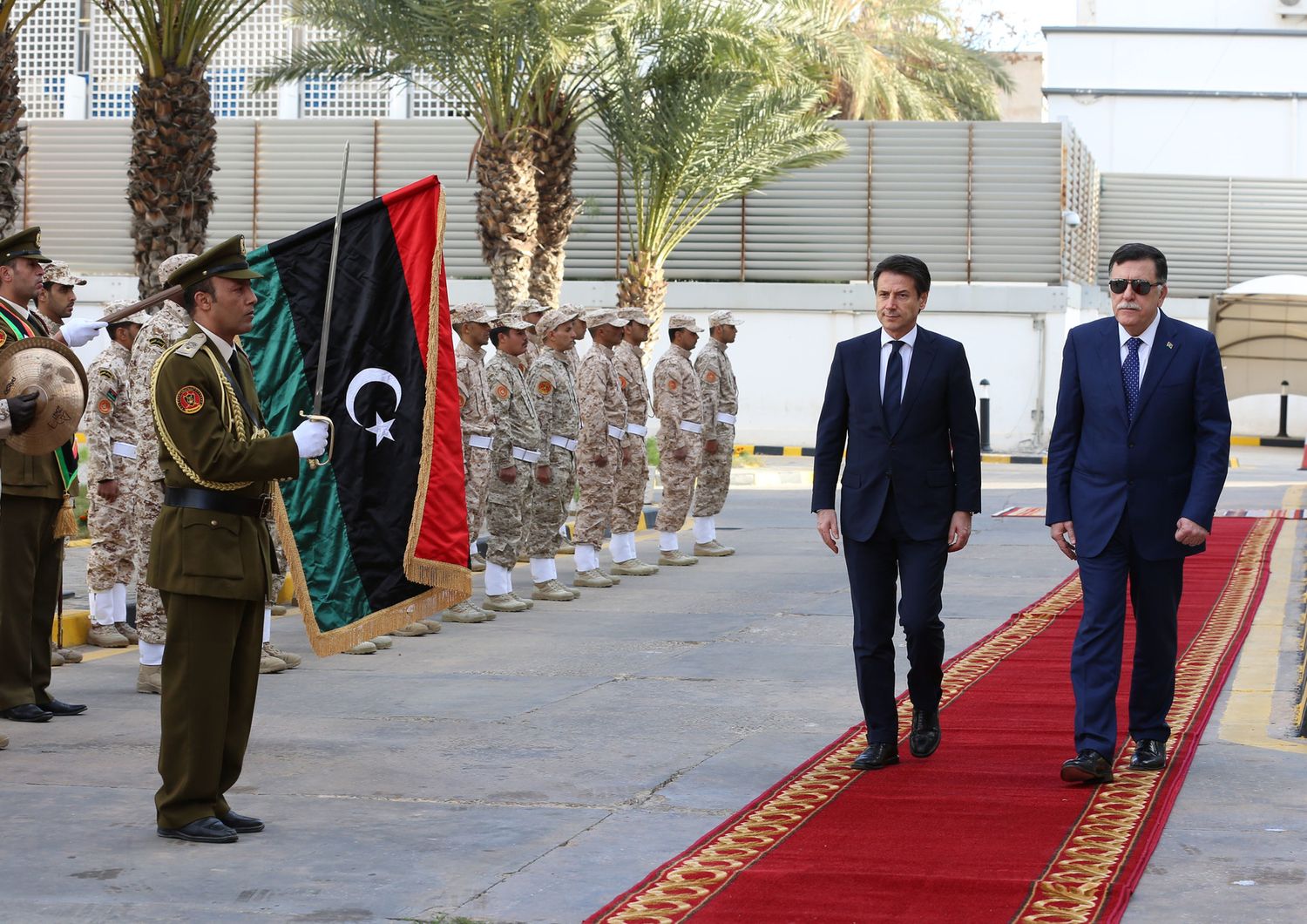 &nbsp;Giuseppe Conte e Fayez Al Serray durante la visita del premier in Libia